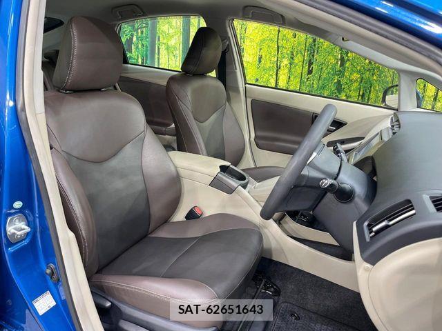 Toyota PRIUS 2014-02 8884199-7