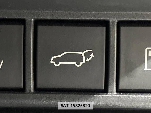 Toyota PRIUS 2023-03 691677-6