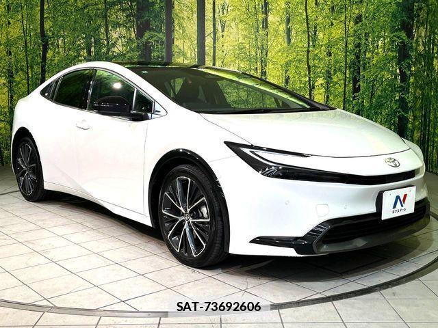 Toyota PRIUS 2025-04 2084768-15