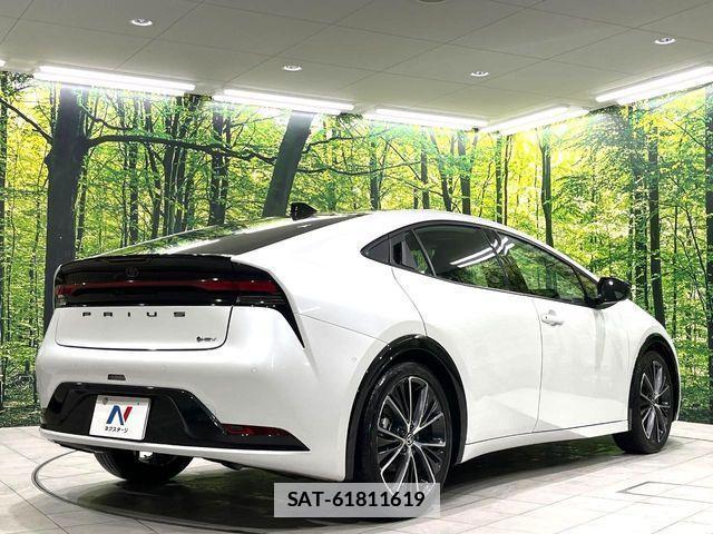 Toyota PRIUS 2025-04 2214488-17