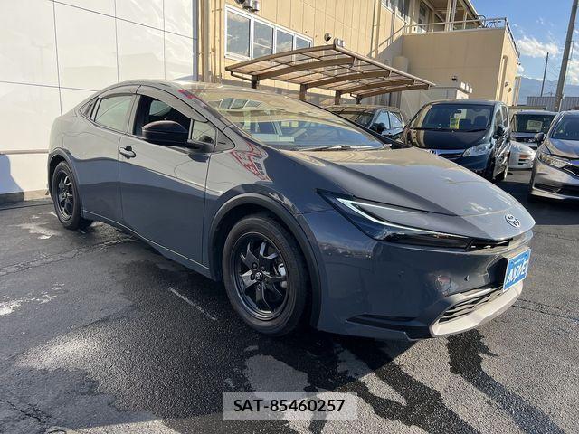 Toyota PRIUS 2023-08 2317089-2