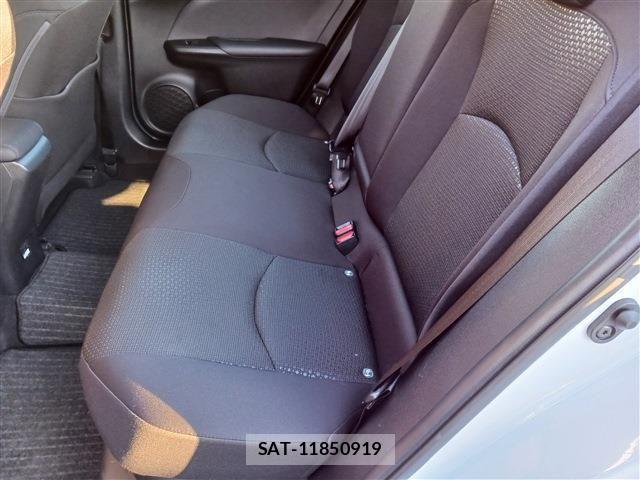 Toyota PRIUS 2021-01 2674552-11