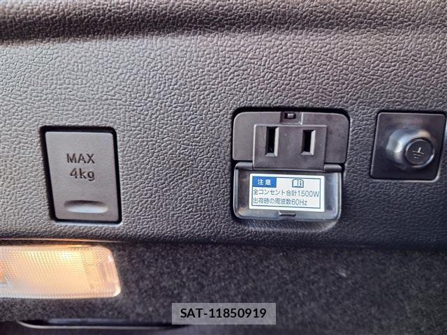 Toyota PRIUS 2021-01 2674552-18