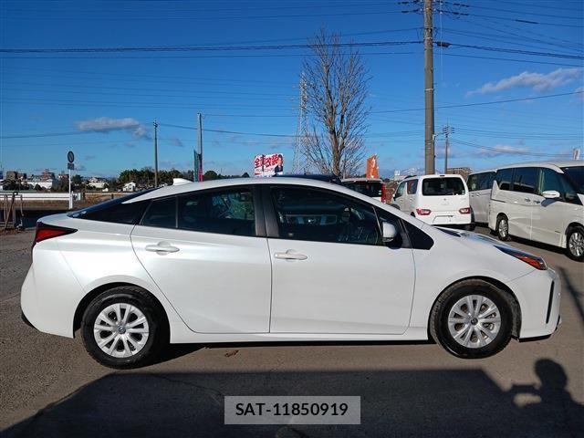 Toyota PRIUS 2021-01 2674552-4