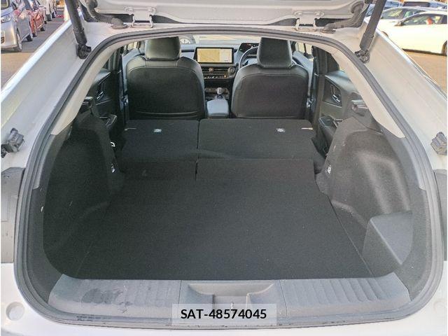 Toyota PRIUS 2023-02 2965995-11