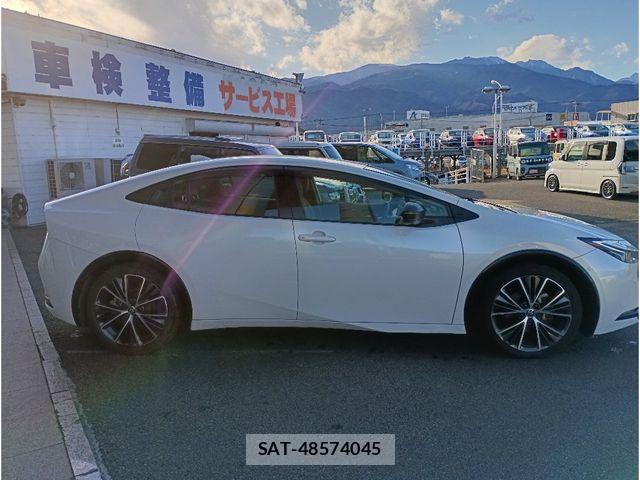 Toyota PRIUS 2023-02 2965995-3