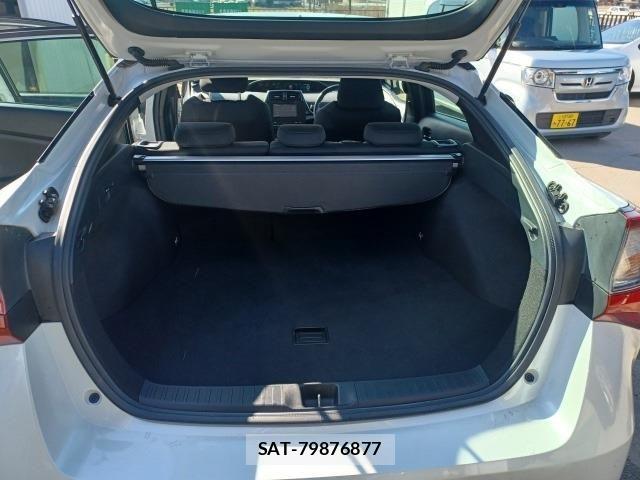 Toyota PRIUS 2021-01 4243031-12