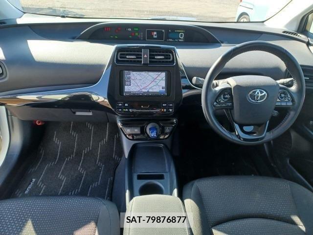 Toyota PRIUS 2021-01 4243031-1