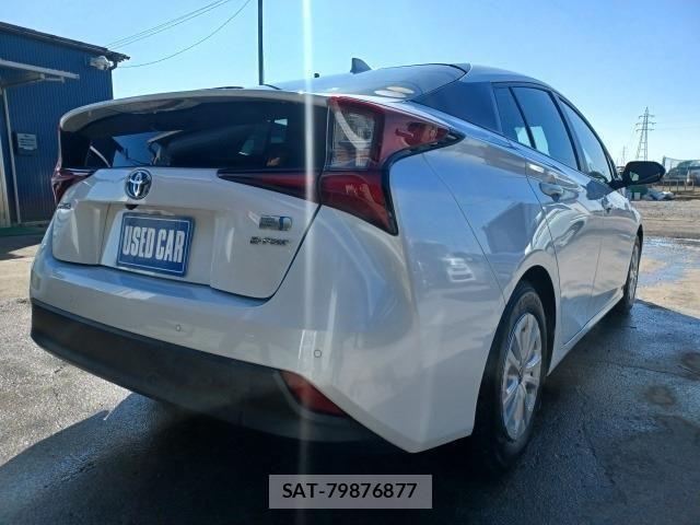 Toyota PRIUS 2021-01 4243031-2