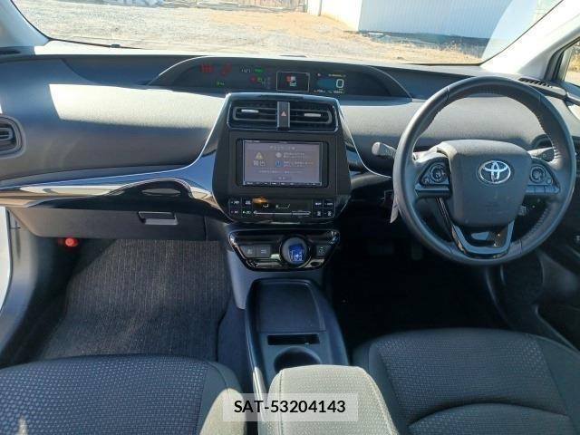 Toyota PRIUS 2021-01 4243038-1