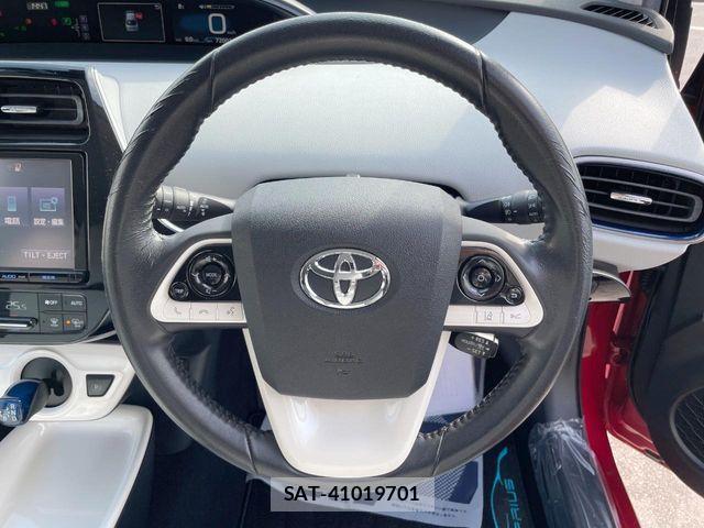Toyota PRIUS 2016-06 4757077-11