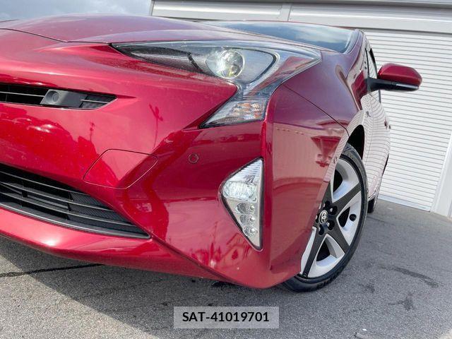 Toyota PRIUS 2016-06 4757077-12