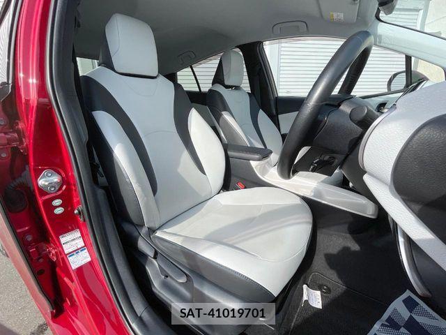 Toyota PRIUS 2016-06 4757077-8