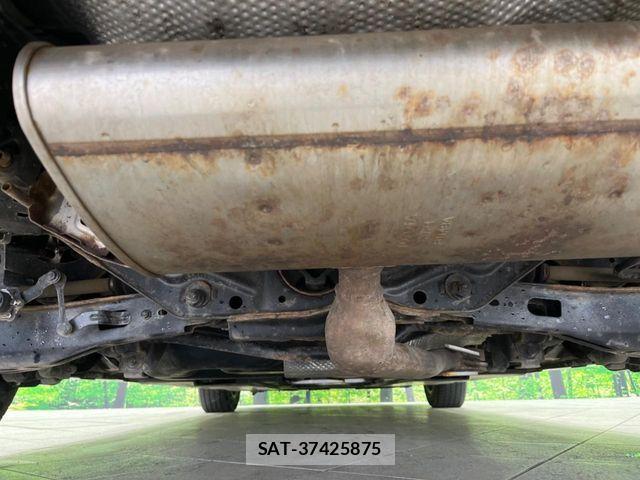 Toyota PRIUS 2019-01 5875968-19