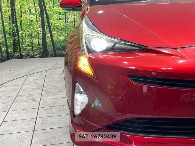 Toyota PRIUS 2018-09 5875970-12