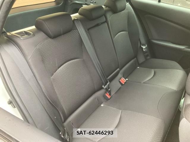Toyota PRIUS 2022-08 6016582-14