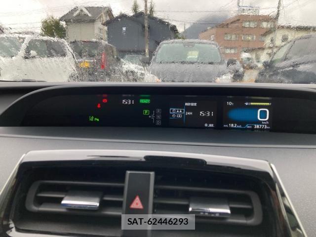 Toyota PRIUS 2022-08 6016582-22