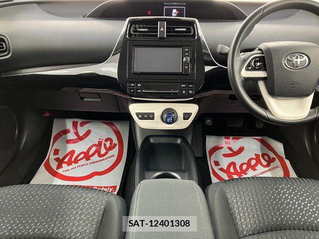 Toyota PRIUS 2017-03 6246802-13