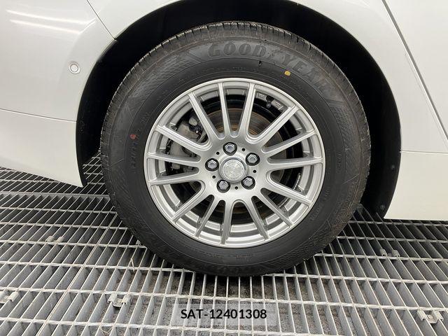 Toyota PRIUS 2017-03 6246802-6