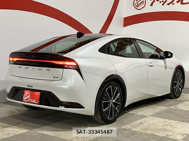 Toyota PRIUS 2023-04 6614287-8