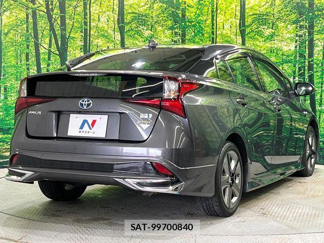 Toyota PRIUS 2019-07 6614290-17