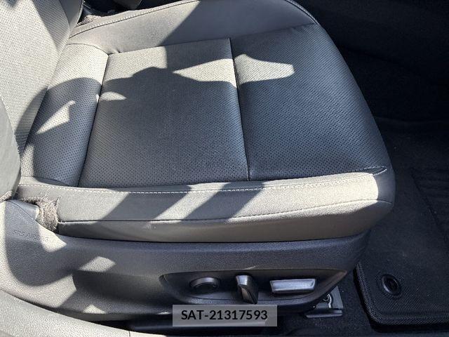 Toyota PRIUS 2023-06 6614286-4