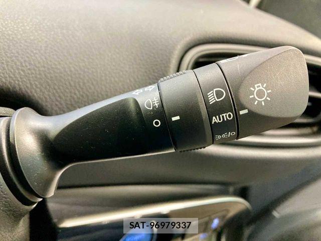 Toyota PRIUS 2021-03 6642249-26