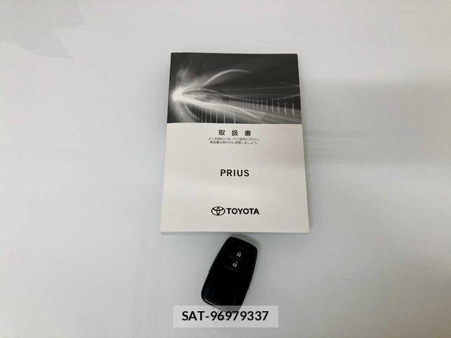 Toyota PRIUS 2021-03 6642249-7
