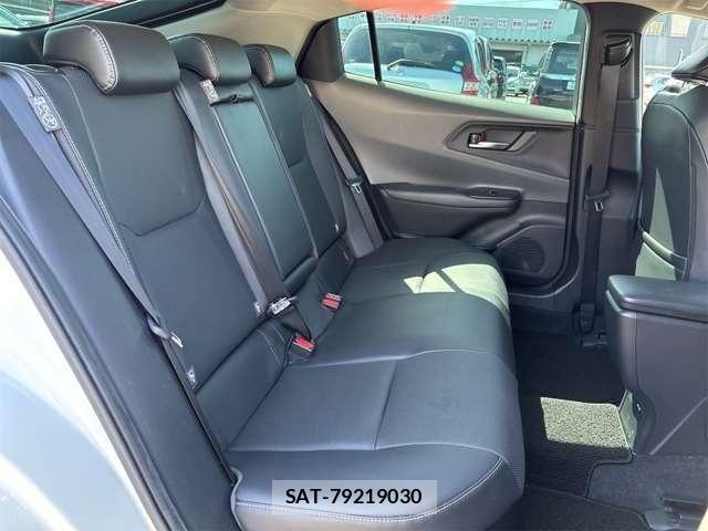 Toyota PRIUS 2023-04 6673228-12