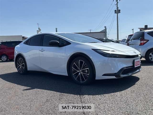 Toyota PRIUS 2023-04 6673228-23