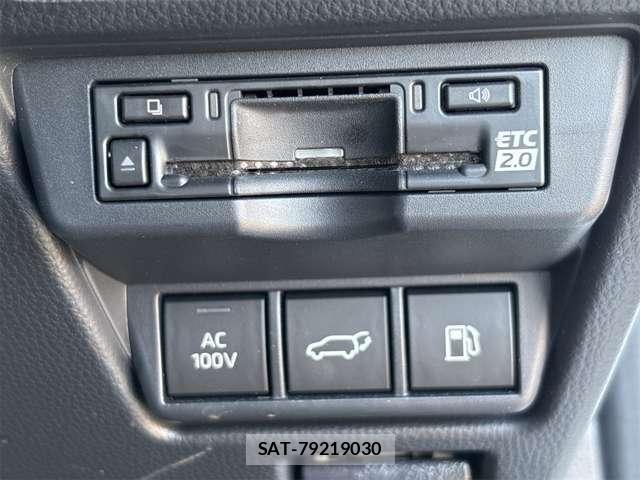 Toyota PRIUS 2023-04 6673228-29