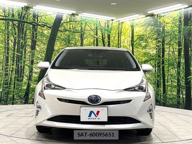 Toyota PRIUS 2018-03 6677589-14