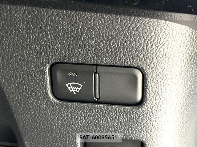 Toyota PRIUS 2018-03 6677589-6