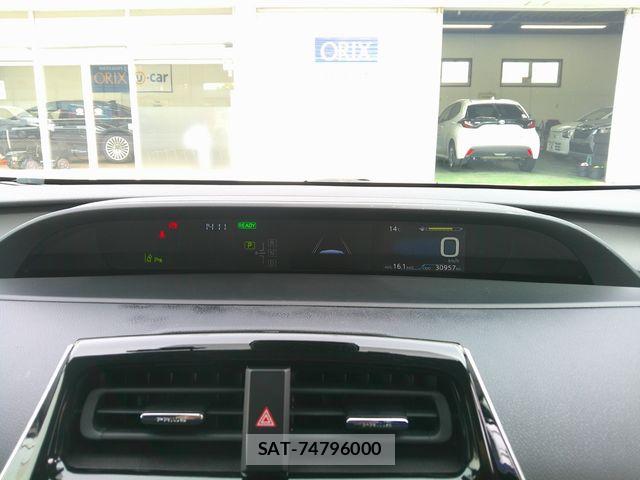 Toyota PRIUS 2021-04 6677586-9