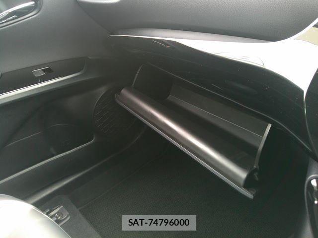 Toyota PRIUS 2021-04 6677586-14