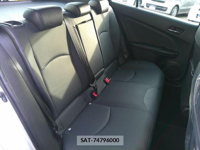 Toyota PRIUS 2021-04 6677586-16