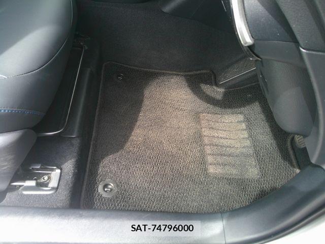 Toyota PRIUS 2021-04 6677586-23