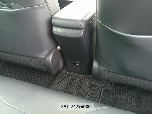 Toyota PRIUS 2021-04 6677586-24