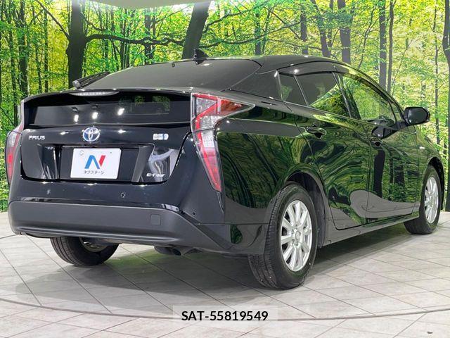 Toyota PRIUS 2017-03 6677588-17