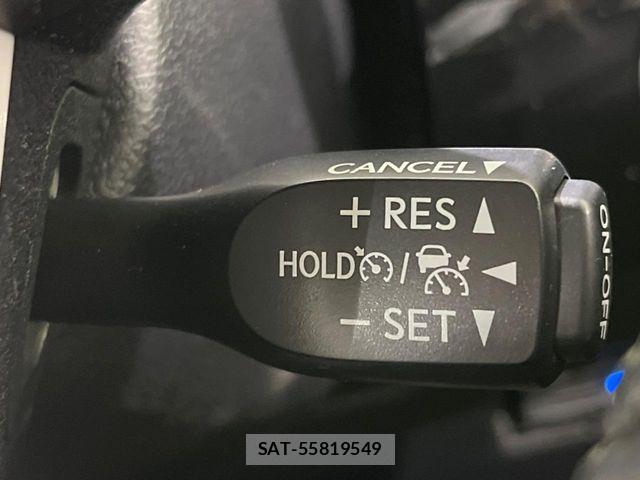 Toyota PRIUS 2017-03 6677588-7