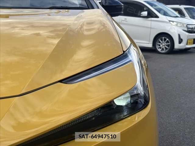 Toyota PRIUS 2023-08 6691201-11