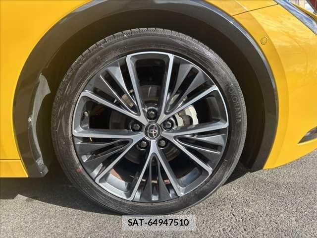 Toyota PRIUS 2023-08 6691201-12