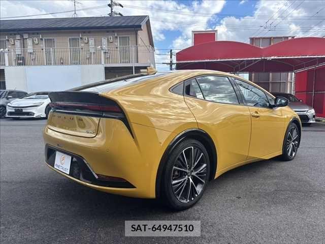 Toyota PRIUS 2023-08 6691201-17