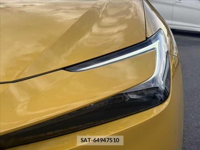Toyota PRIUS 2023-08 6691201-21