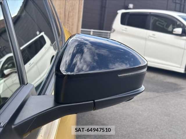 Toyota PRIUS 2023-08 6691201-23