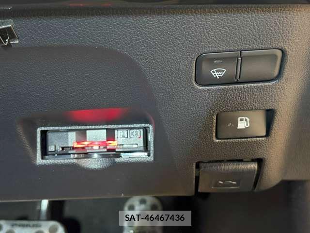 Toyota PRIUS 2018-07 6717089-11