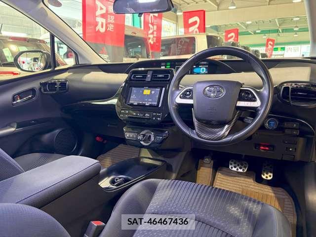 Toyota PRIUS 2018-07 6717089-3