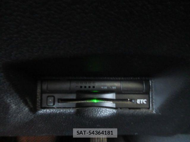 Toyota PRIUS 2016-07 6752944-16