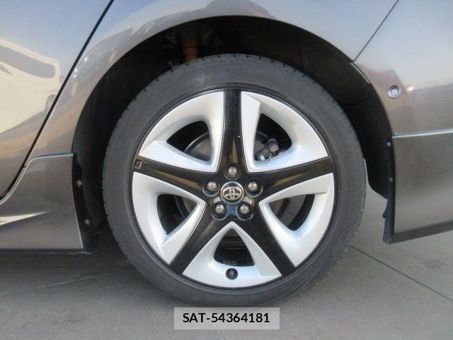 Toyota PRIUS 2016-07 6752944-7