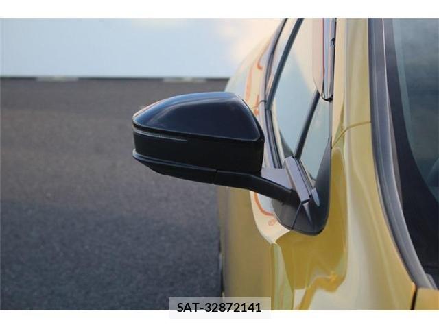 Toyota PRIUS 2023-06 6752942-22